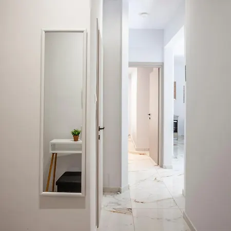 Goldhair Luxury Apartment